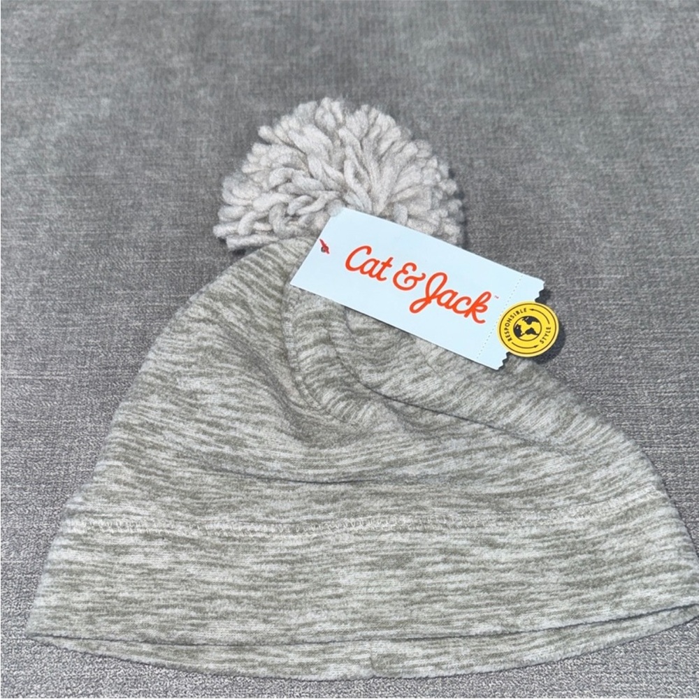 Cat & Jack Toddler Girls Light Gray Kids Pom-Pom Hat Size 2T - 5T